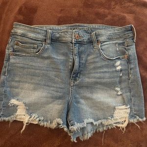 AMERICAN EAGLE HIGH RISE DENIM SHORTS